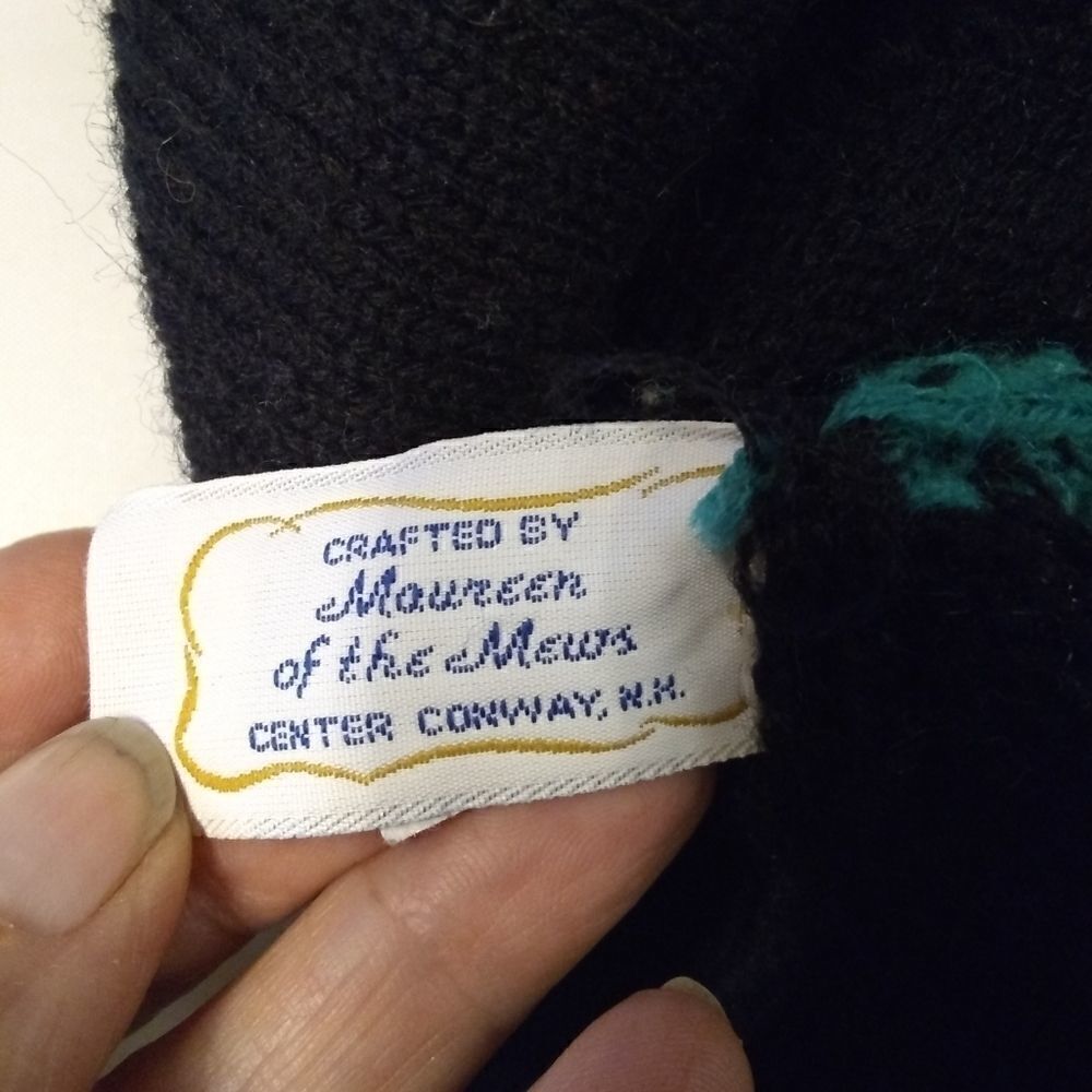 Vintage Maureen of the mews beanie - Picture 2 of 2